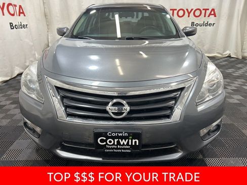 Used 2015 Nissan Altima 2.5 SV image 2