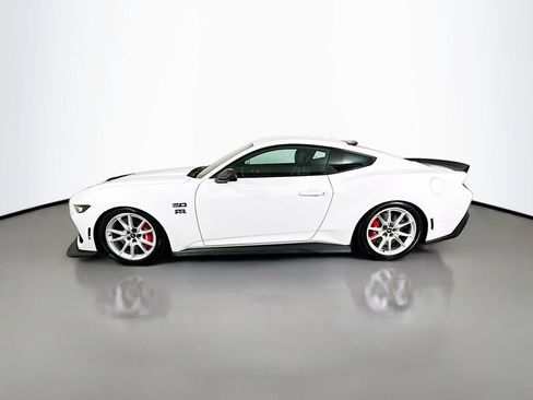 Used 2024 Ford Mustang GT Premium RWD image 2