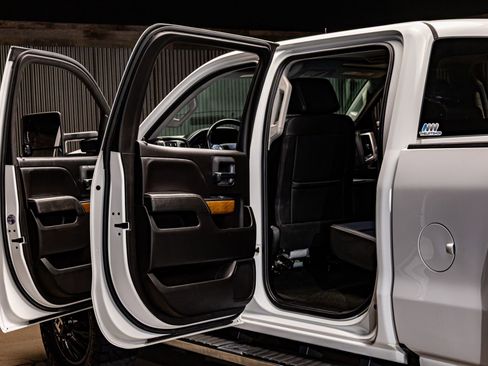 Used 2018 Chevrolet Silverado 3500 LTZ w/ Duramax Plus Package image 26