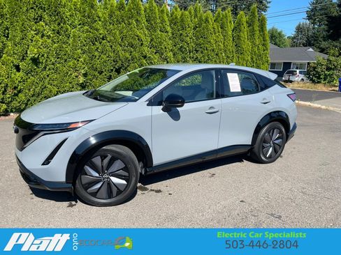 Used 2023 Nissan Ariya AWD image 3