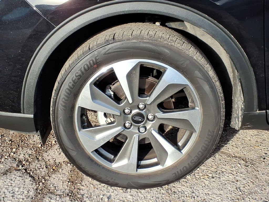 Used 2023 Ford Escape Platinum AWD/4WD image 9