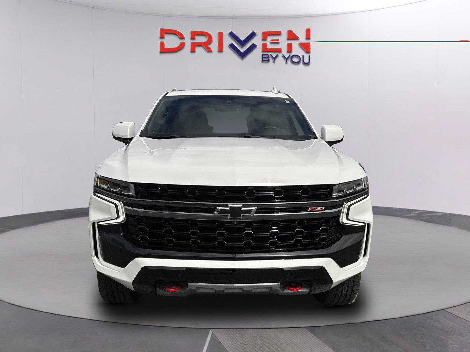Used 2022 Chevrolet Tahoe Z71 w/ Luxury Package AWD/4WD image 9