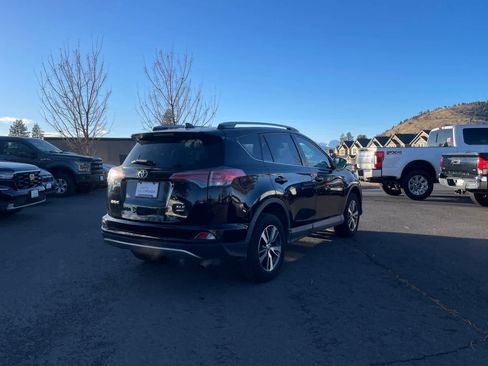 Used 2018 Toyota RAV4 XLE w/ Plus Extra Value Package image 2