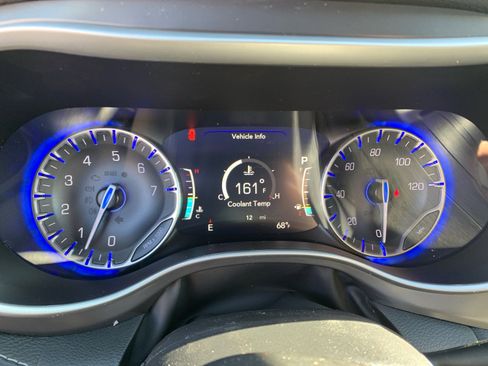 New 2026 Chrysler Pacifica Select image 15