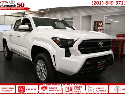 New 2025 Toyota Tacoma SR5