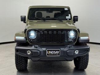 New 2025 Jeep Gladiator Willys video 2