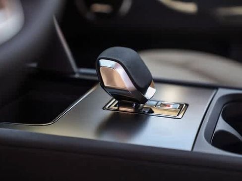 New 2024 Land Rover Discovery Sport S image 23