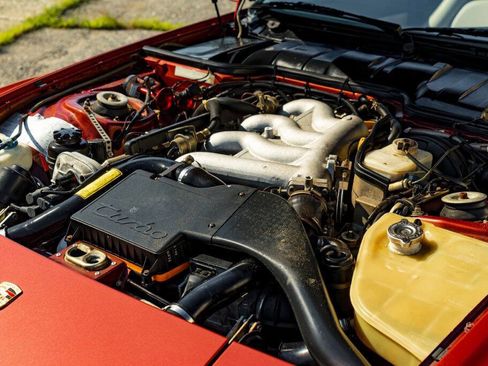 Used 1986 Porsche 944 Turbo image 54