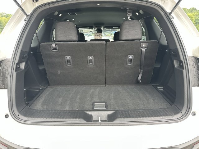 Used 2025 Honda Pilot Sport image 22
