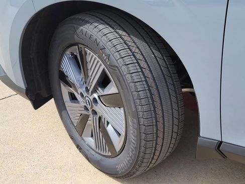 New 2025 Nissan Murano SL image 11