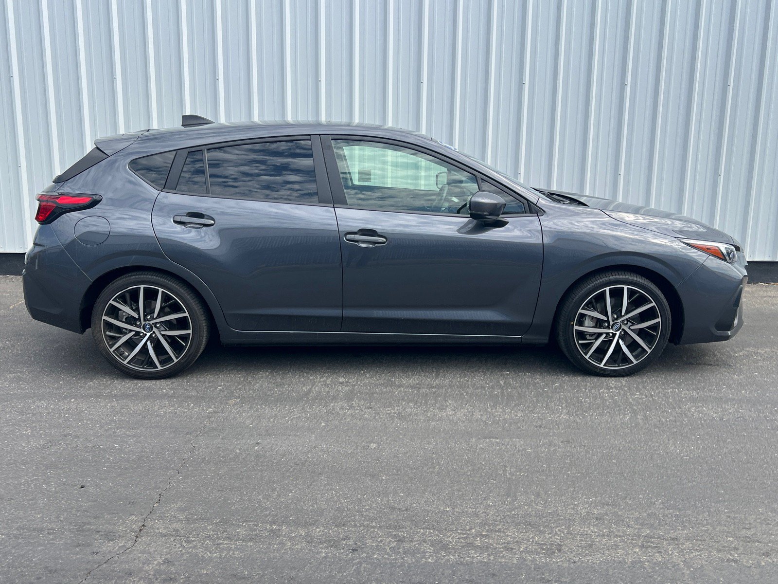 Certified 2025 Subaru Impreza 2.0i Sport AWD/4WD image 7