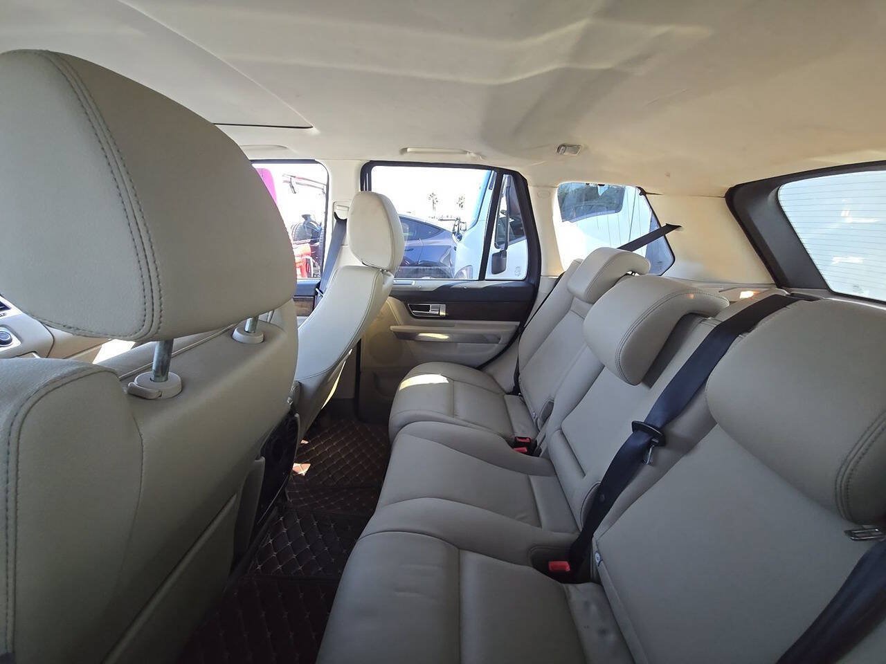 Used 2012 Land Rover Range Rover Sport HSE AWD/4WD image 5