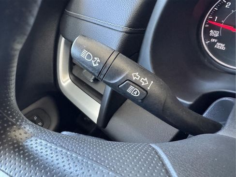 Used 2022 GMC Terrain SLE w/ Driver Convenience Package AWD/4WD image 17