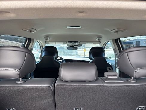 New 2025 Kia Niro EX w/ EX Cold Weather Package image 11