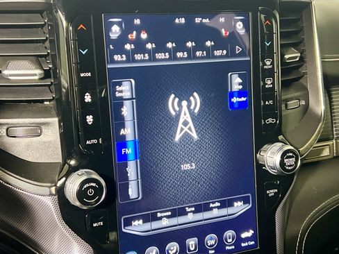 Used 2019 RAM 1500 Limited image 28