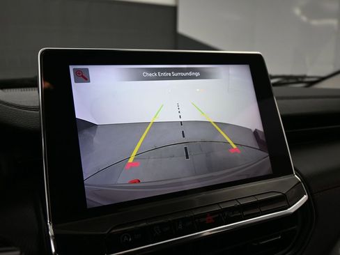 Used 2022 Jeep Compass Trailhawk w/ Trailhawk Elite Group image 16