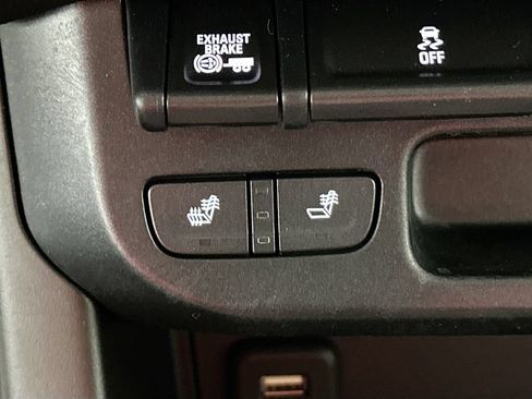 Used 2018 Chevrolet Colorado LT w/ Luxury Package, Chrome AWD/4WD image 22