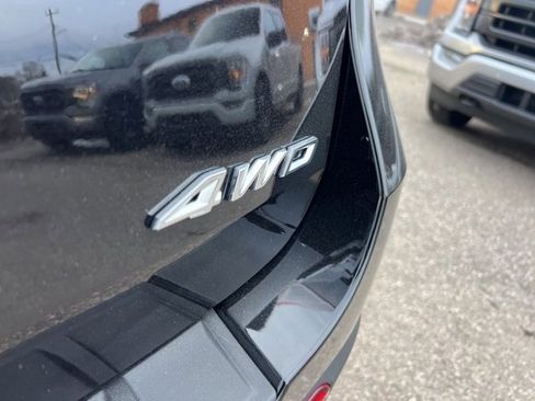 Certified 2022 Ford Explorer XLT w/ Equipment Group 202A image 24