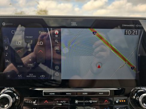 Used 2021 Toyota Highlander Platinum image 23