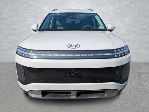 New 2026 Hyundai Ioniq 9 SEL image 3
