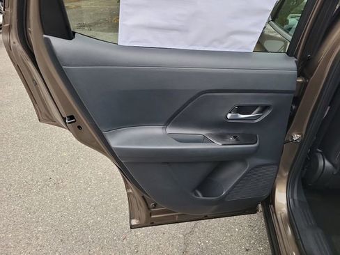 New 2026 Nissan Kicks SR w/ SR Premium Package FWD image 25