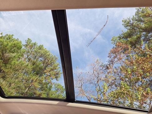 New 2026 Volkswagen Atlas SE image 22