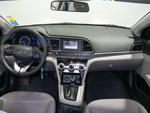 Used 2019 Hyundai Elantra SE FWD image 20