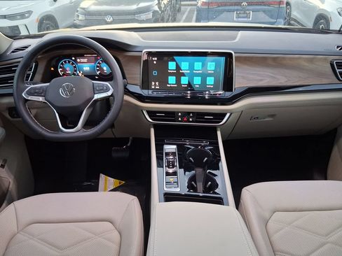 New 2026 Volkswagen Atlas SE FWD image 6