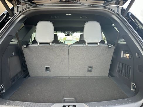 New 2026 Ford Explorer ST image 36