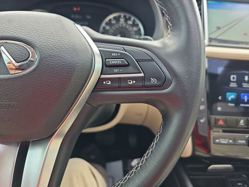 Used 2019 INFINITI QX50 Luxe w/ Navigation Package image 19