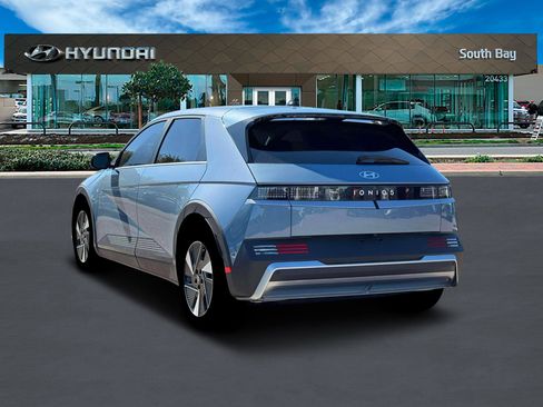 New 2026 Hyundai Ioniq 5 SEL RWD image 5