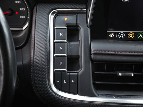 Used 2021 Chevrolet Tahoe RST w/ Luxury Package image 25