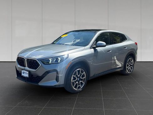 Used 2026 BMW X2 xDrive28i AWD/4WD image 1