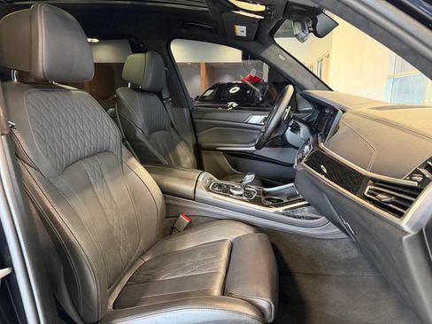 Used 2021 BMW X7 M50i AWD/4WD image 24