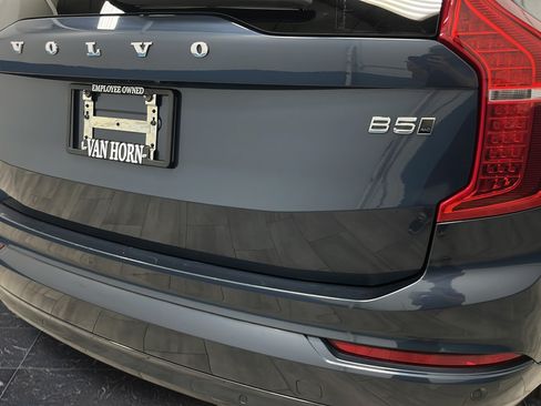 Used 2023 Volvo XC90 B5 Core AWD/4WD image 38