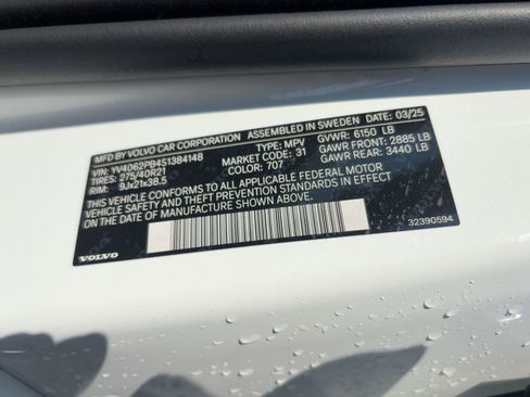 Certified 2025 Volvo XC90 B6 Plus w/ Protection Package Premier image 21