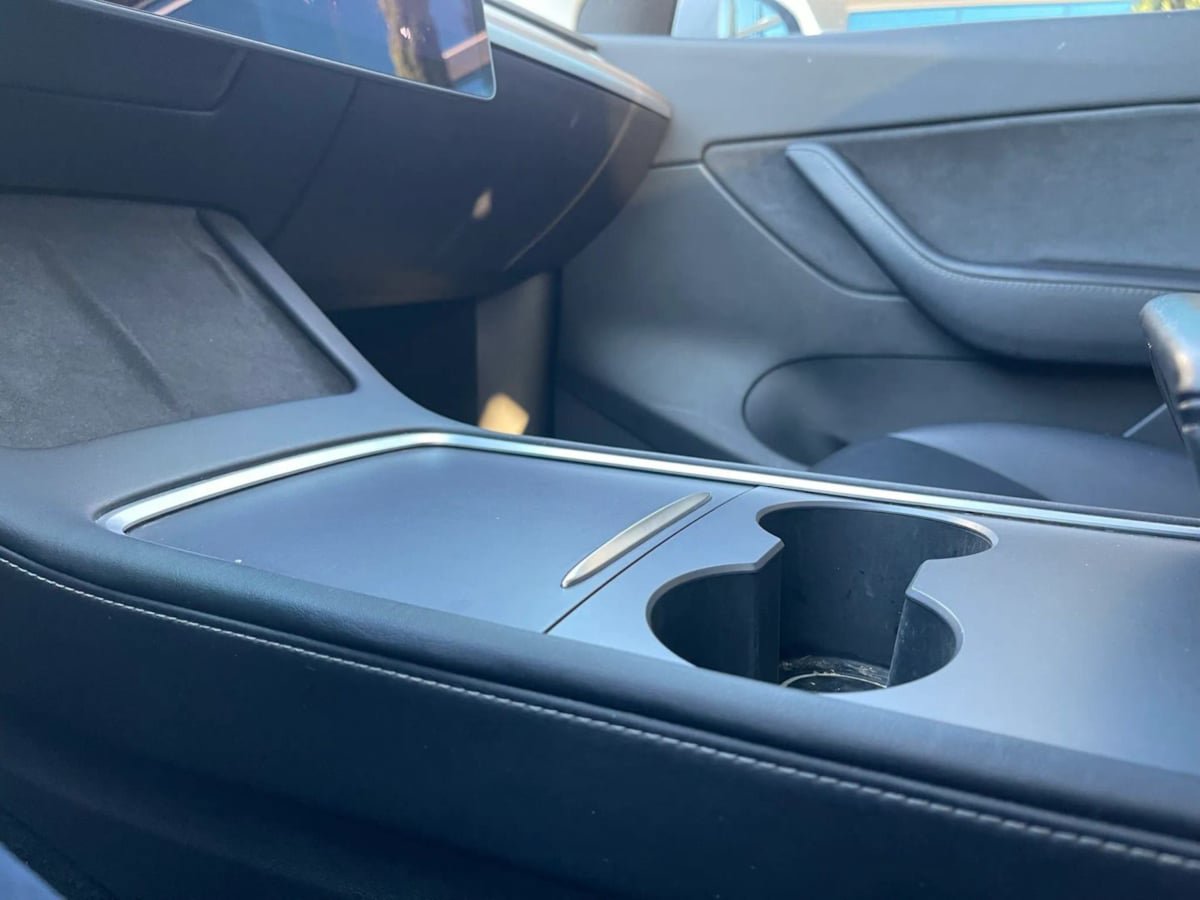 Used 2024 Tesla Model Y Long Range RWD image 27