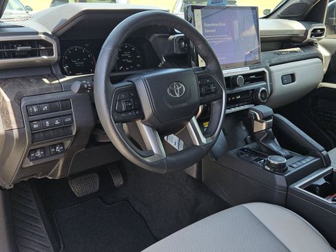 Used 2024 Toyota Tacoma Limited w/ Limited Package (LT) AWD/4WD image 24