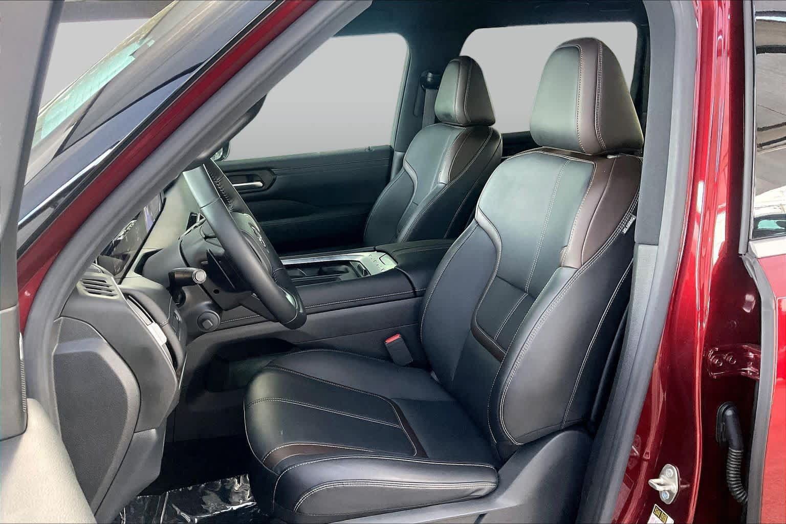 Used 2026 Nissan Armada SL w/ Captain's Chari Seat Package RWD image 8