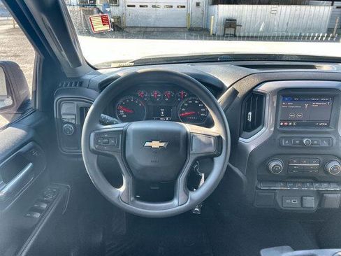 Used 2021 Chevrolet Silverado 1500 Custom image 11