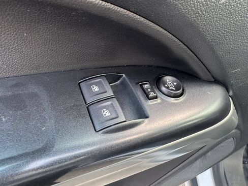 Used 2022 Chevrolet Colorado LT w/ Fleet Safety Package AWD/4WD image 11