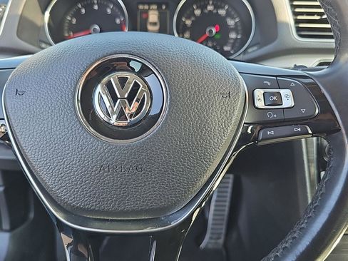 Used 2017 Volkswagen Passat 1.8T SEL Premium image 23