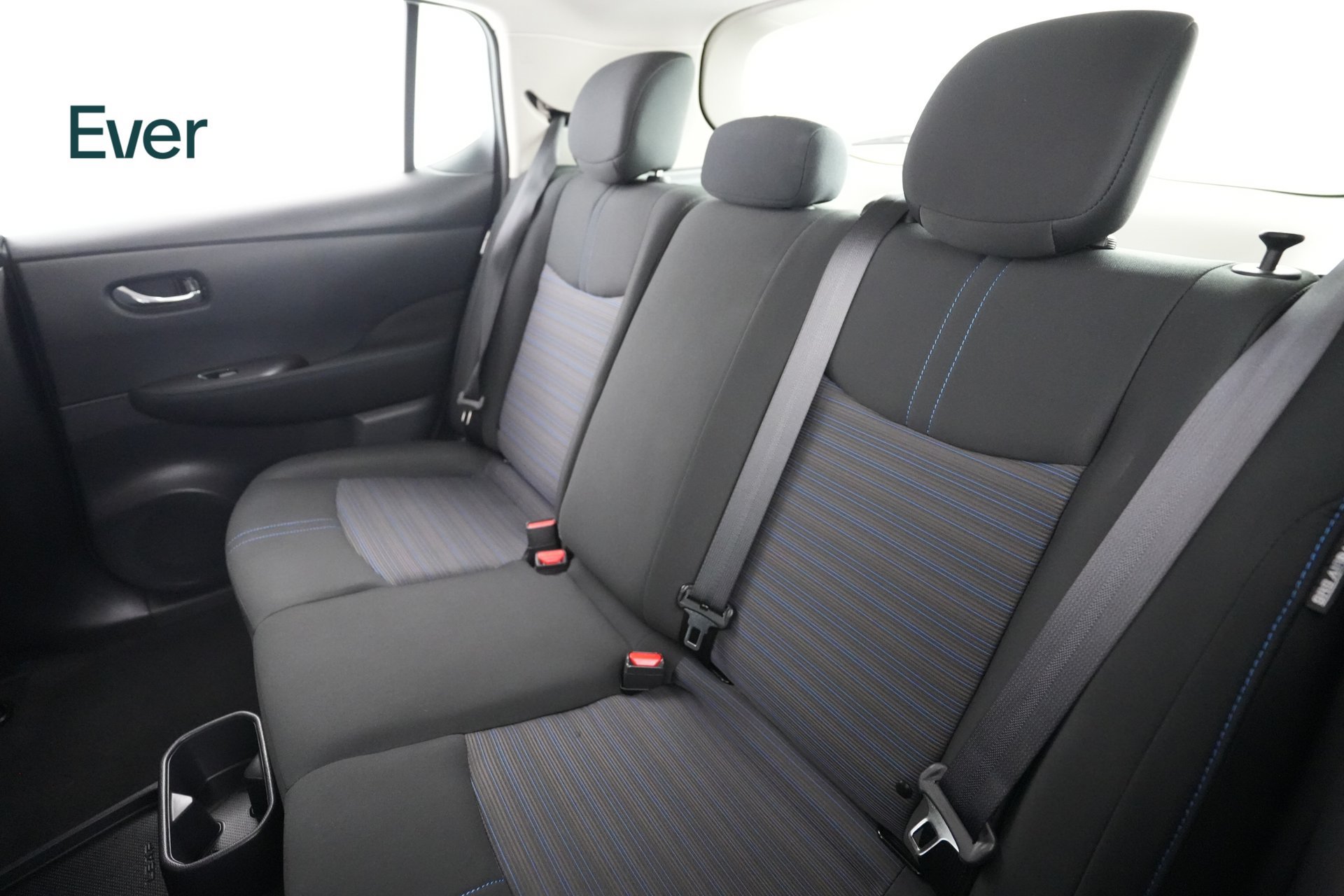 Used 2025 Nissan Leaf S FWD image 24