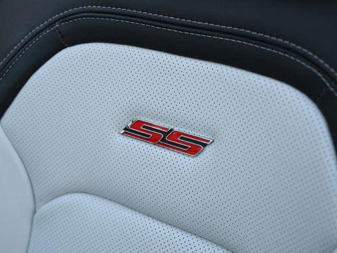 Used 2021 Chevrolet Camaro SS image 27