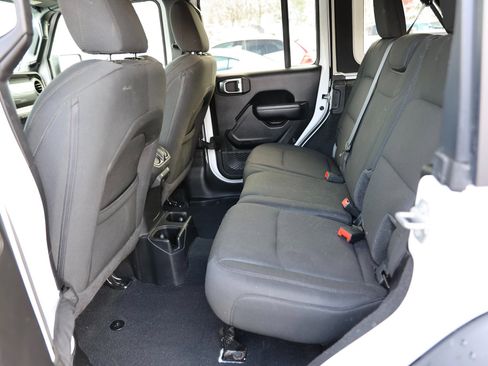 Used 2021 Jeep Wrangler Unlimited Sport image 19