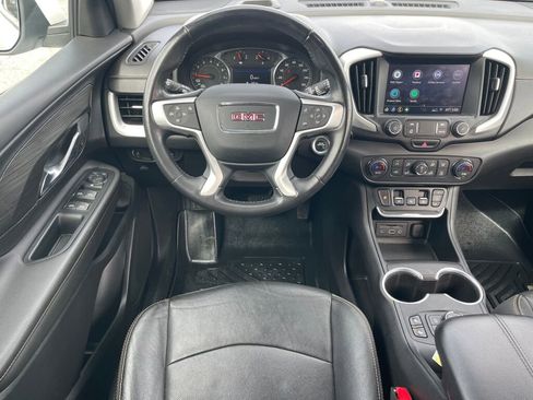 Used 2020 GMC Terrain SLT image 2