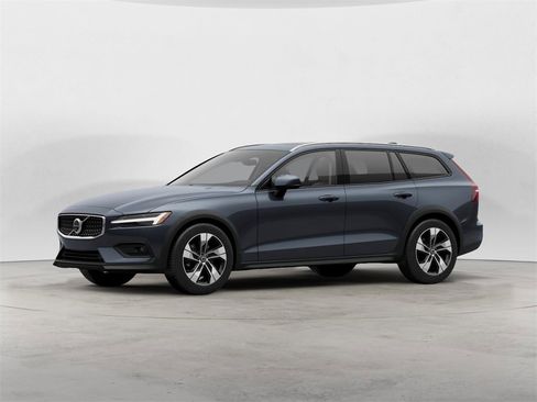 New 2026 Volvo V60 B5 Cross Country Plus w/ Protection Package Premier image 6