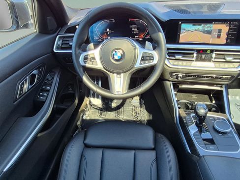Used 2021 BMW 330i Sedan w/ M Sport Package RWD image 15