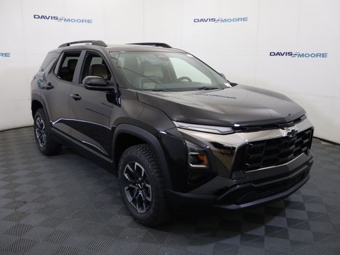 New 2026 Chevrolet Equinox ACTIV AWD/4WD image 3