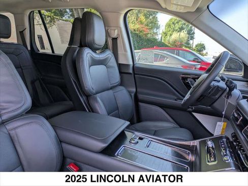 New 2025 Lincoln Aviator Reserve w/ Equipment Group 201A image 14